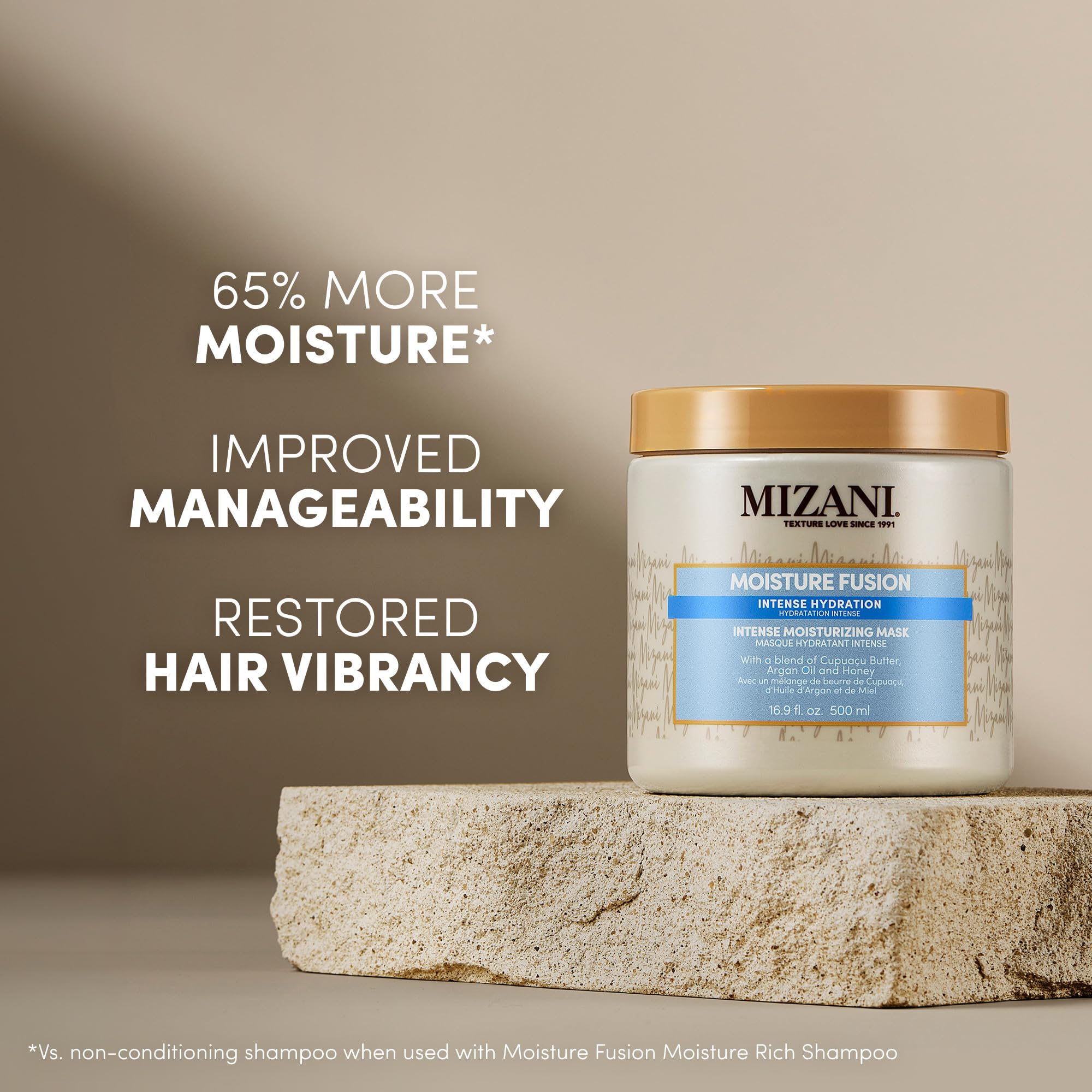 Textura cremosa de Mizani mostrando consistencia nutritiva