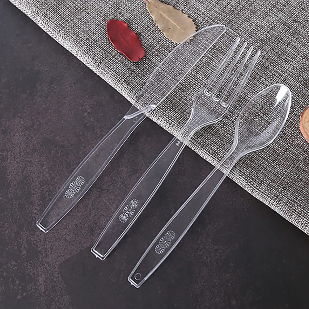 MOACOCK cucharas en mesa de fiesta, apariencia neutra y versátil