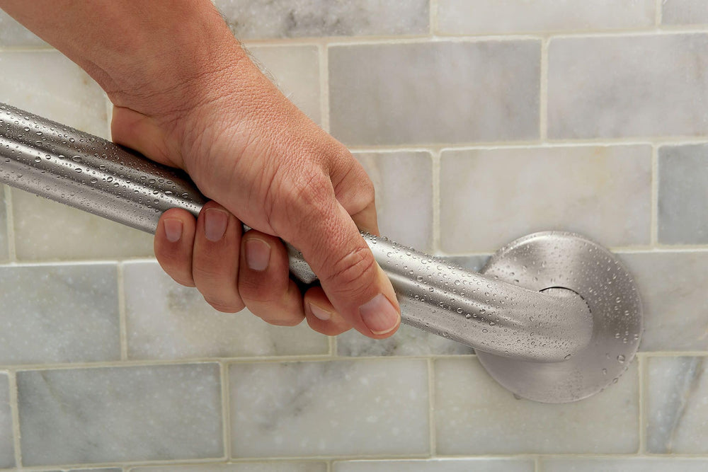 Moen primer plano del acabado cepillado fácil de limpiar