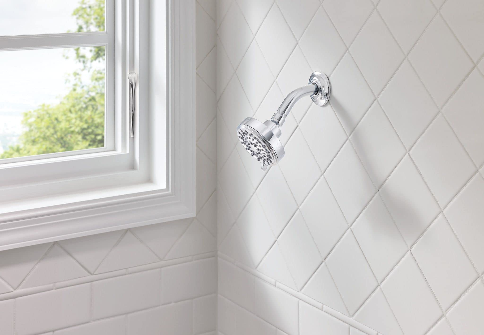 Moen Ignite closeup of spray nozzles demonstrating selectable spray patterns benefit