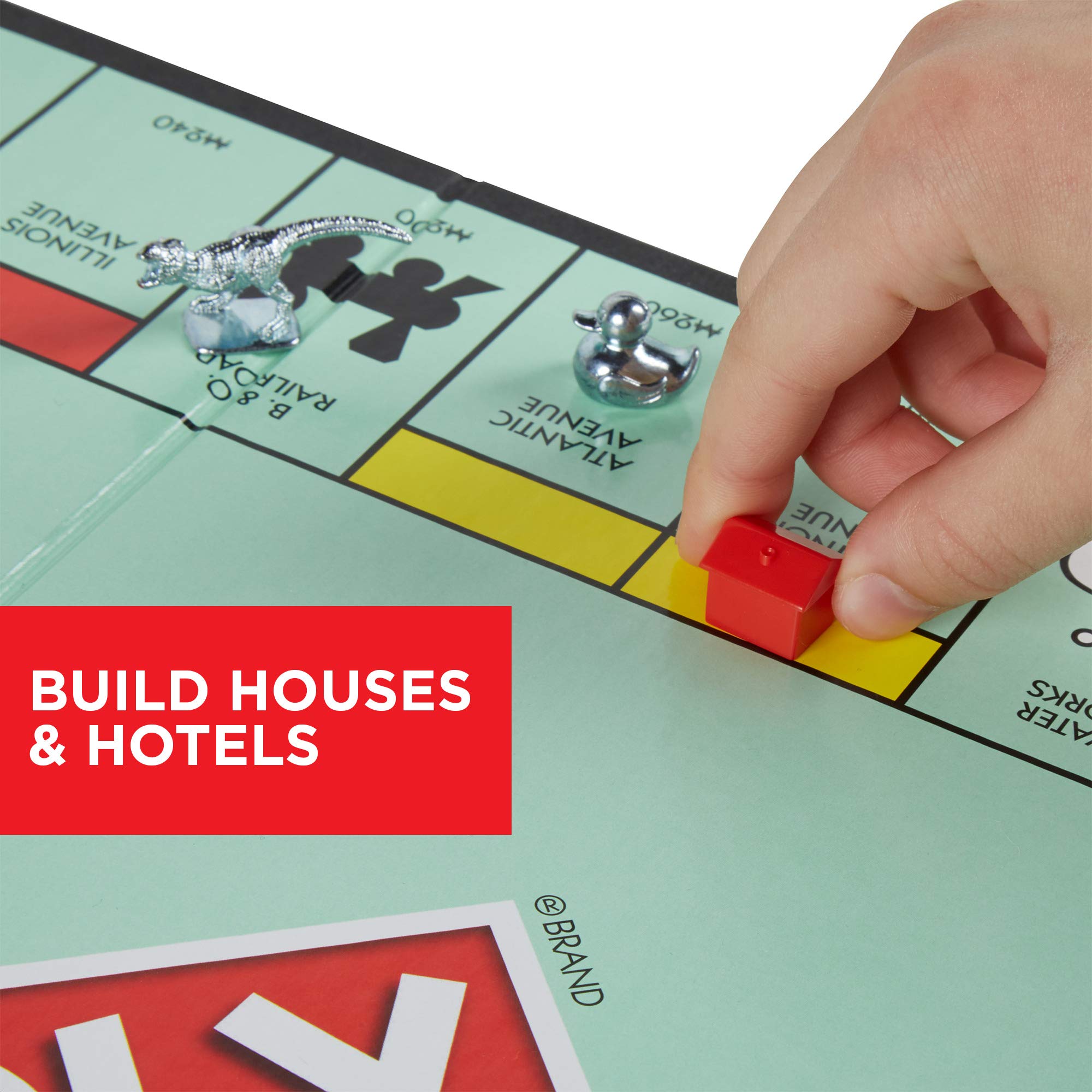 Monopoly casas y hoteles apilados, aumentan ingresos por rentas