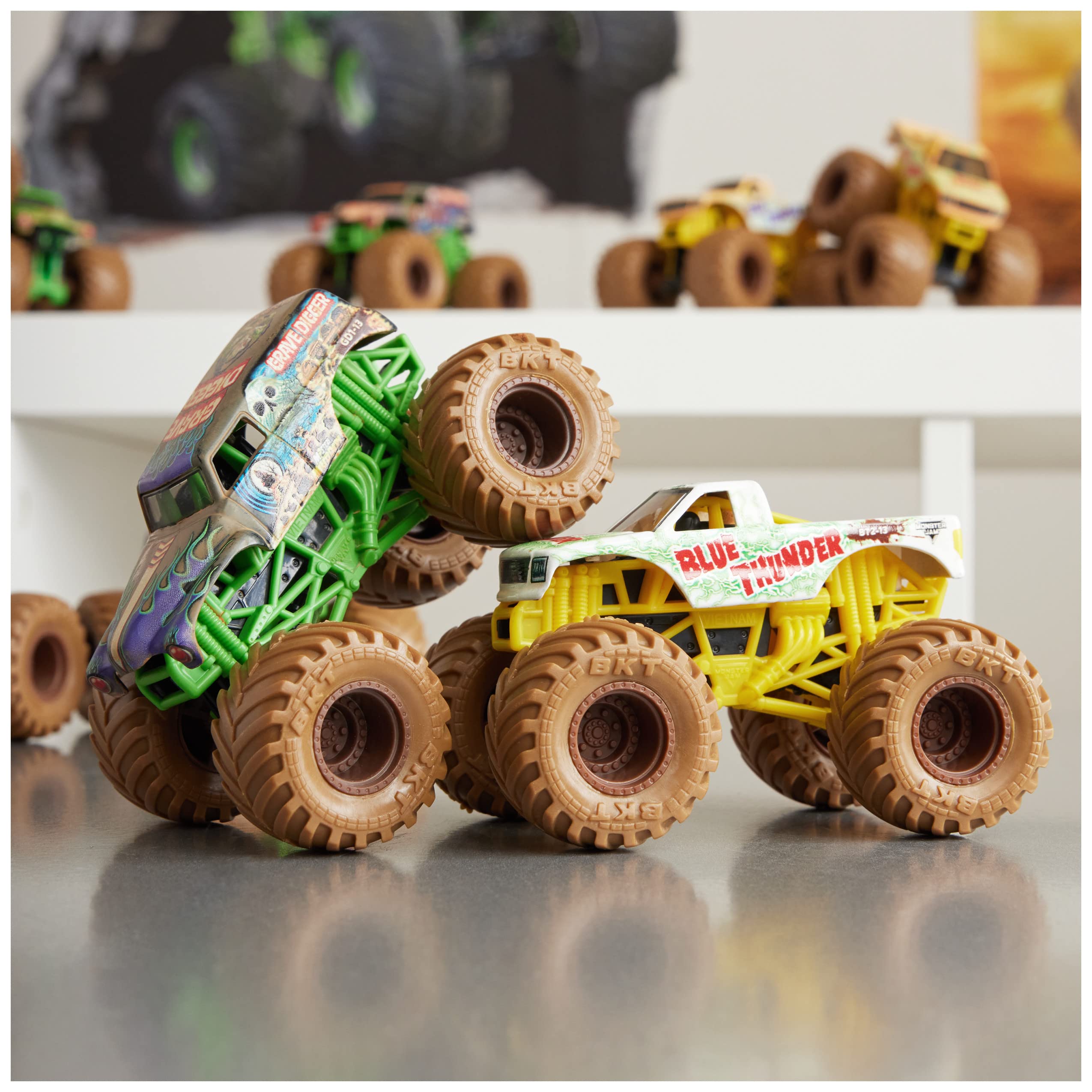 Monster Jam chasis die-cast detalle resistente y construcción duradera