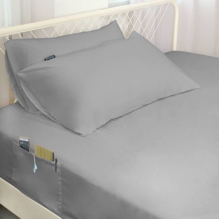 Moonsea cama montada en habitación moderna, aspecto cuidado y confort cotidiano