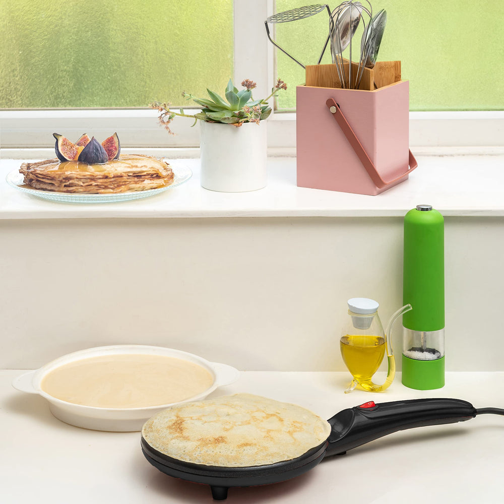 Moss & Stone wiped clean nonstick surface showing easy-clean benefit