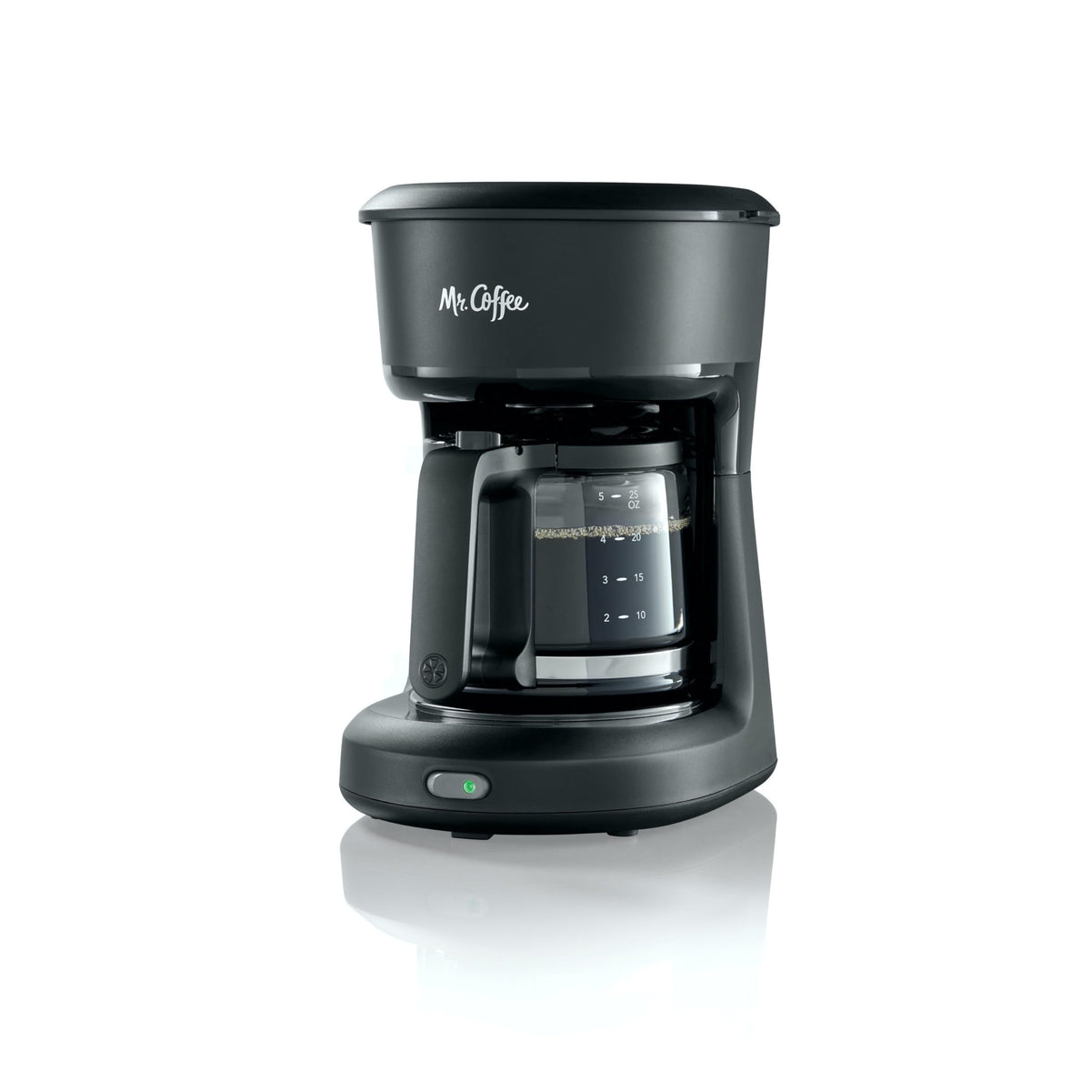Mr. Coffee vista frontal de la cafetera 5-Cup, eficiente y compacta