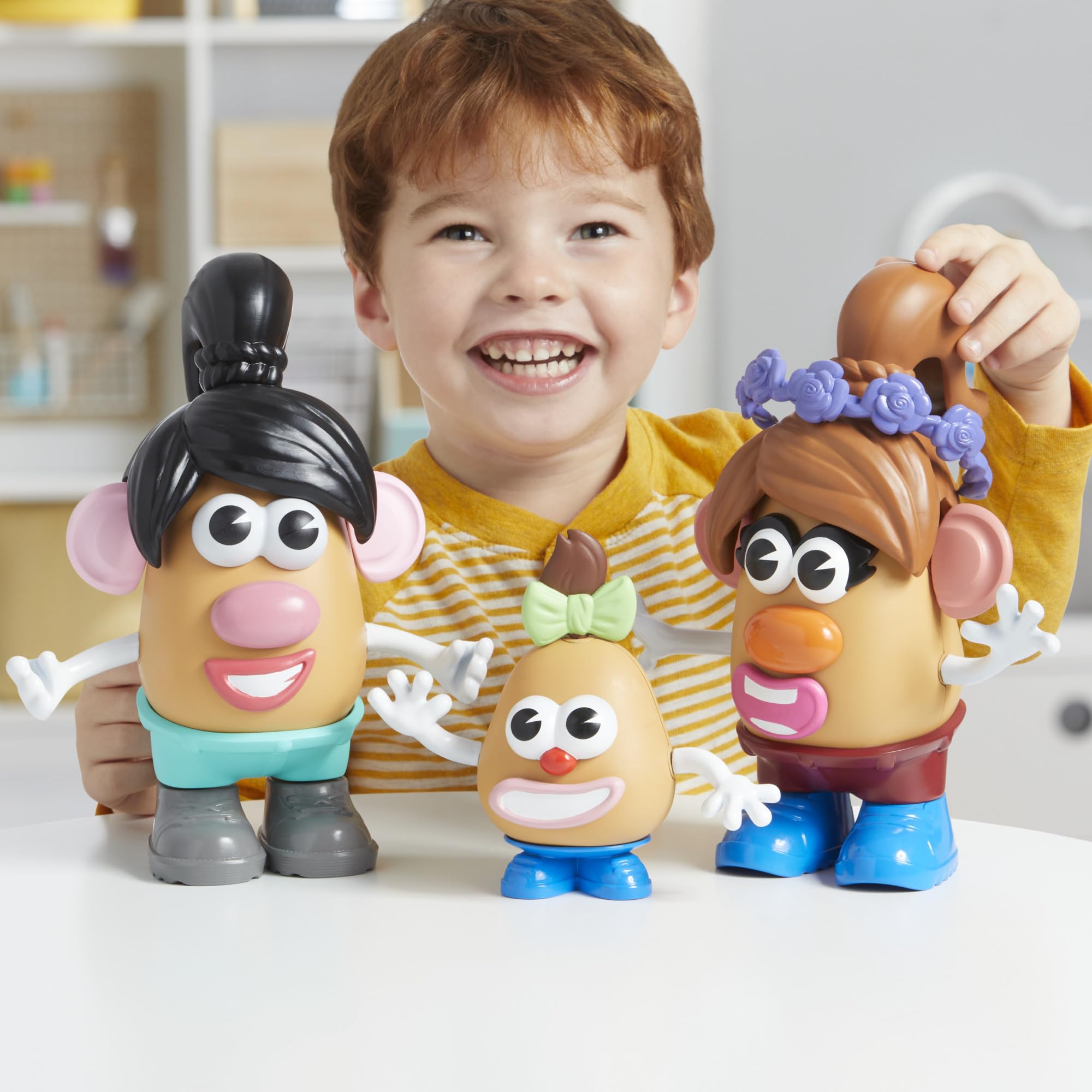 Mr. Potato Head compartimento trasero abierto mostrando almacenamiento práctico