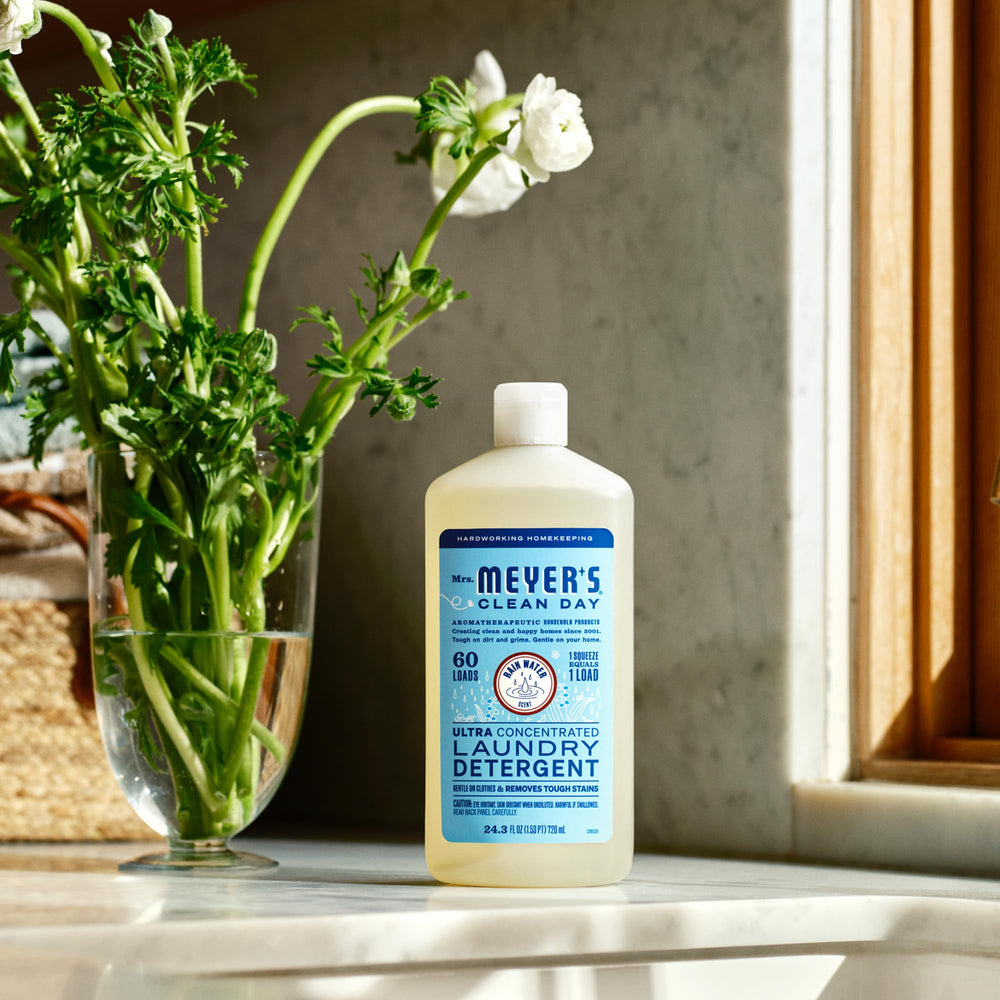 MRS. MEYER'S etiqueta con ingredientes seleccionados para mayor transparencia