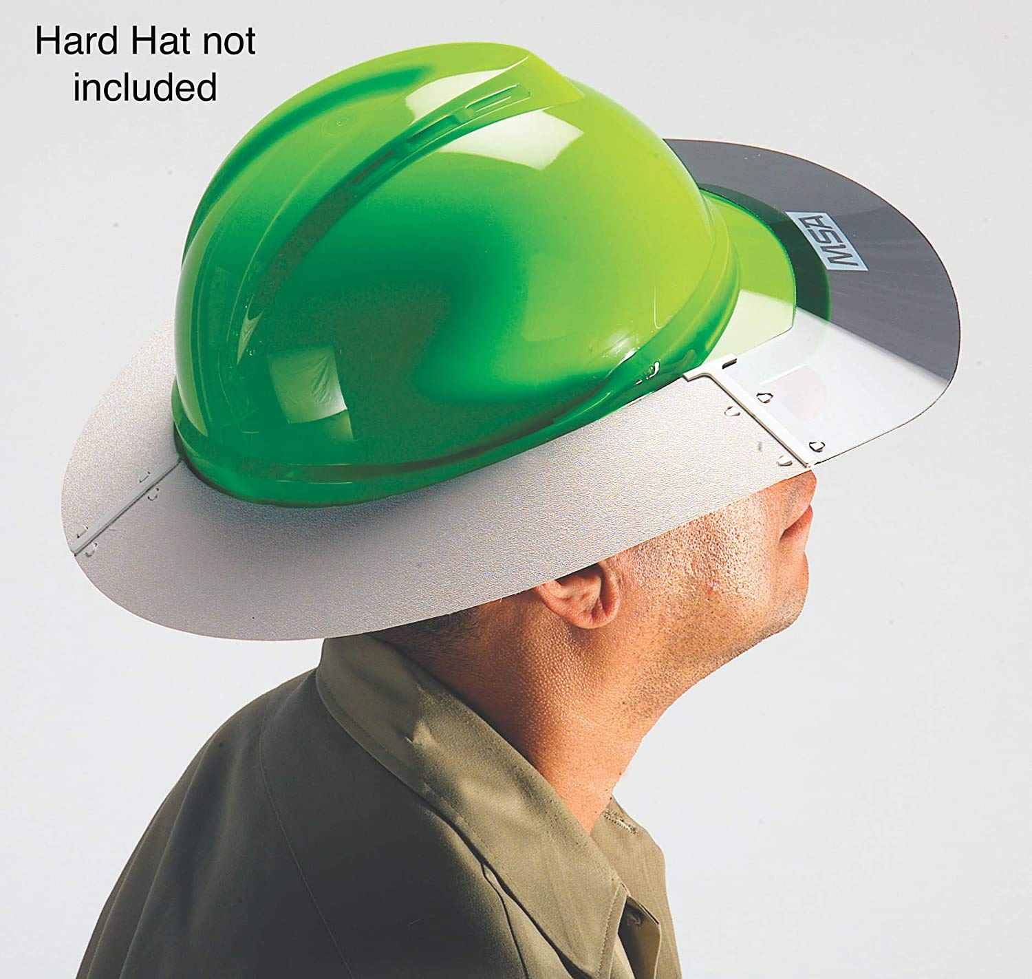 MSA Sun Shield fijado en casco de obra demostrando protección solar