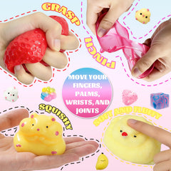 Muxiziu squishies sostenidos en mano mostrando portabilidad y tacto