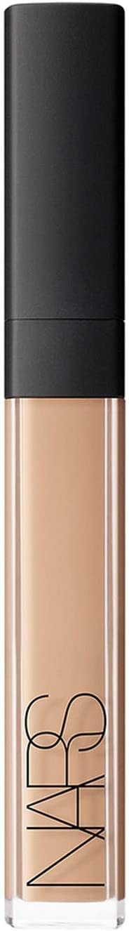 NARS textura cremosa en primer plano que facilita difuminar y cubrir