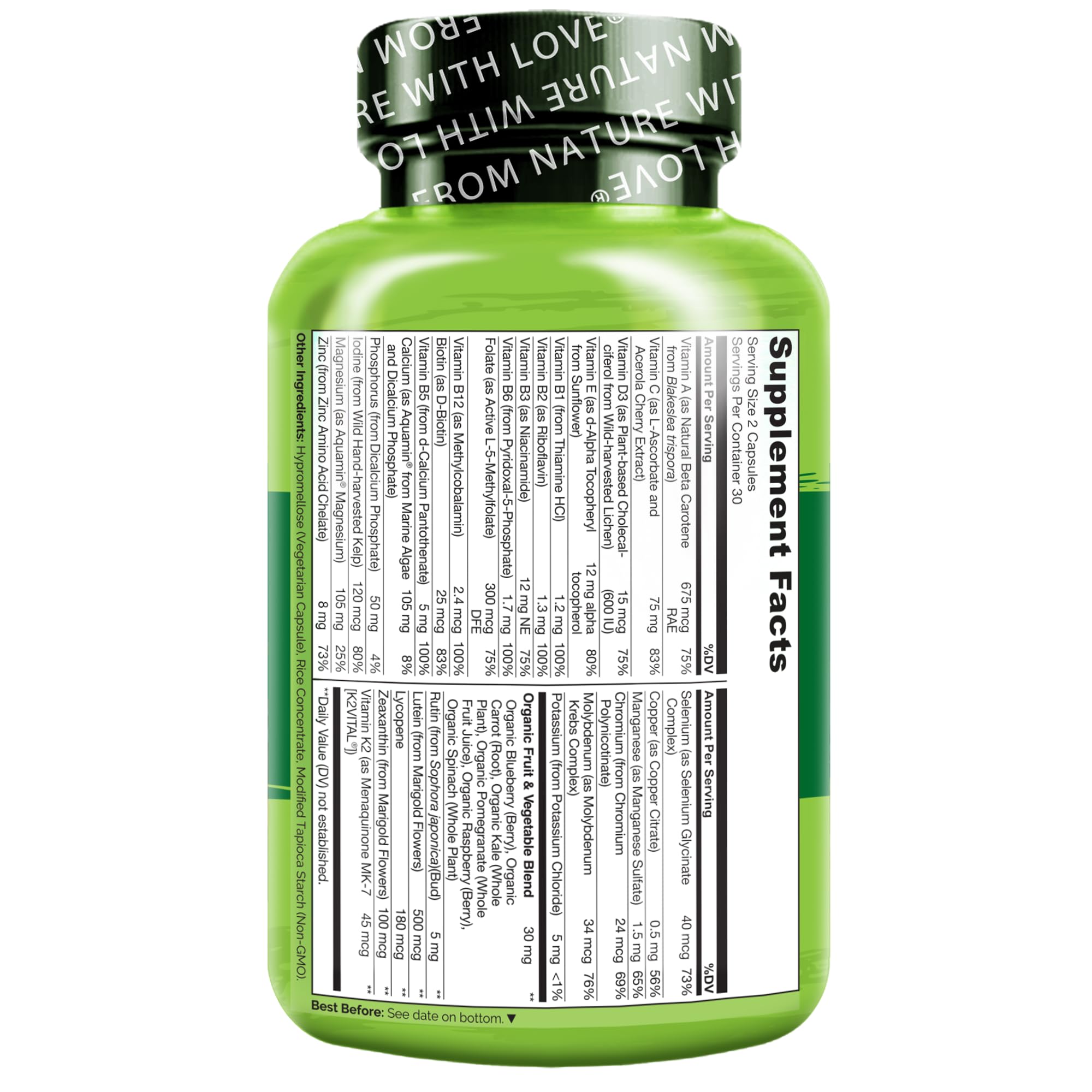 NATURELO adolescente activo tomando suplemento para apoyo nutricional
