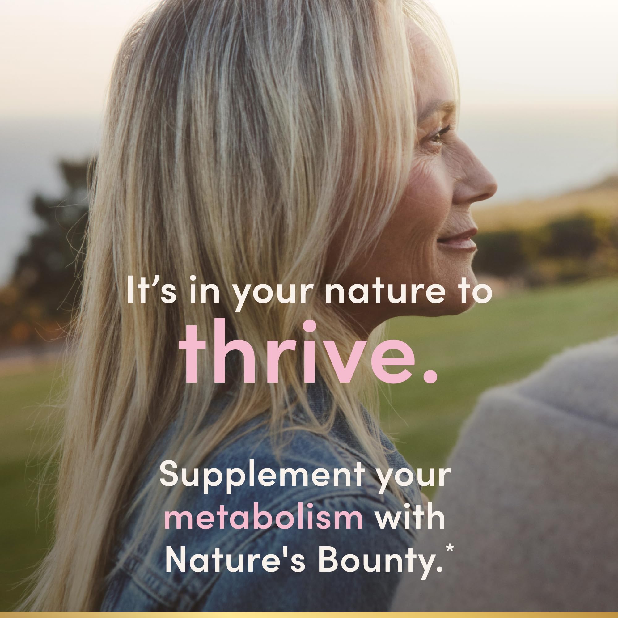 Nature's Bounty comparación de tamaño mostrando las 60 cápsulas por frasco