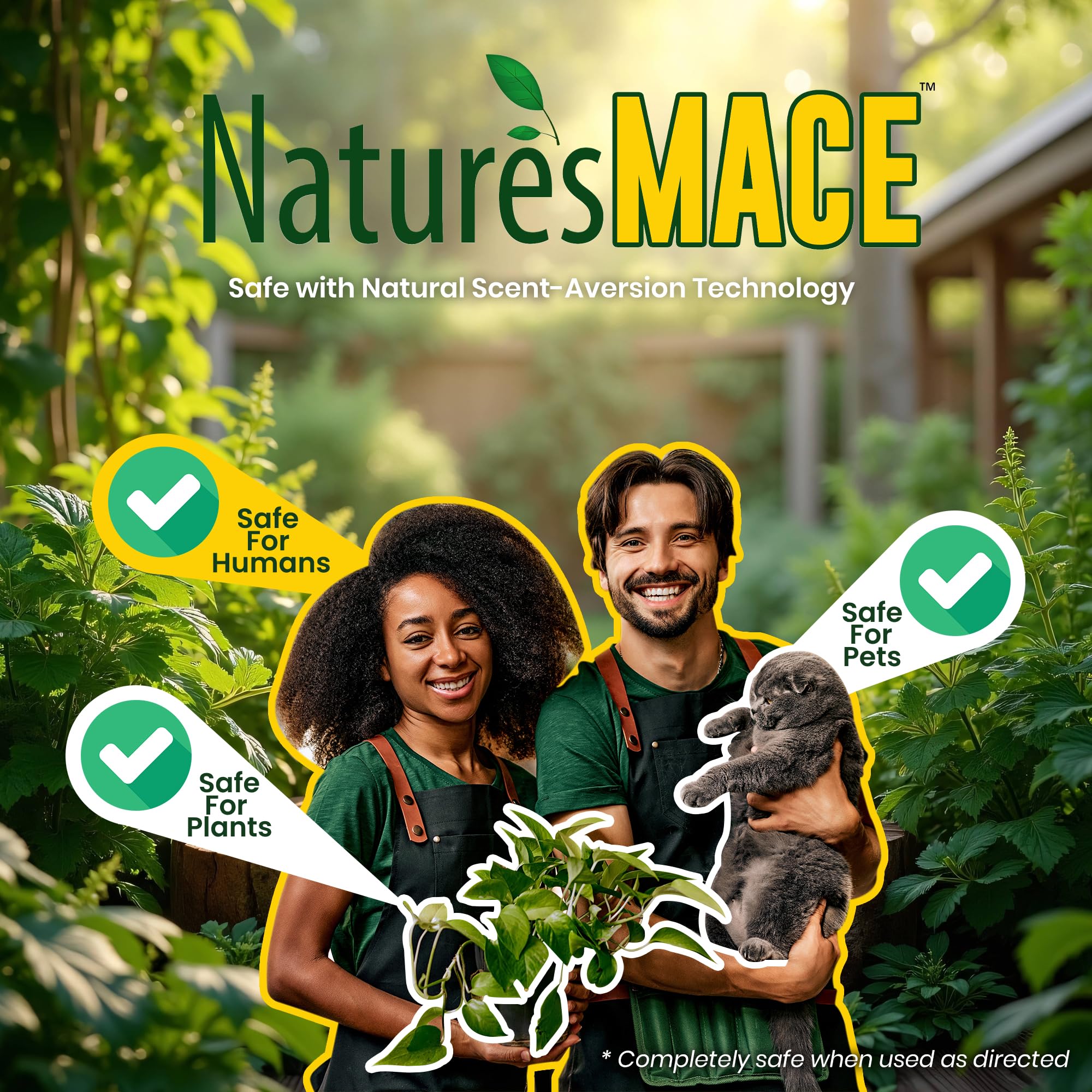 Nature's MACE mano esparciendo gránulos para aplicación fácil y rápida