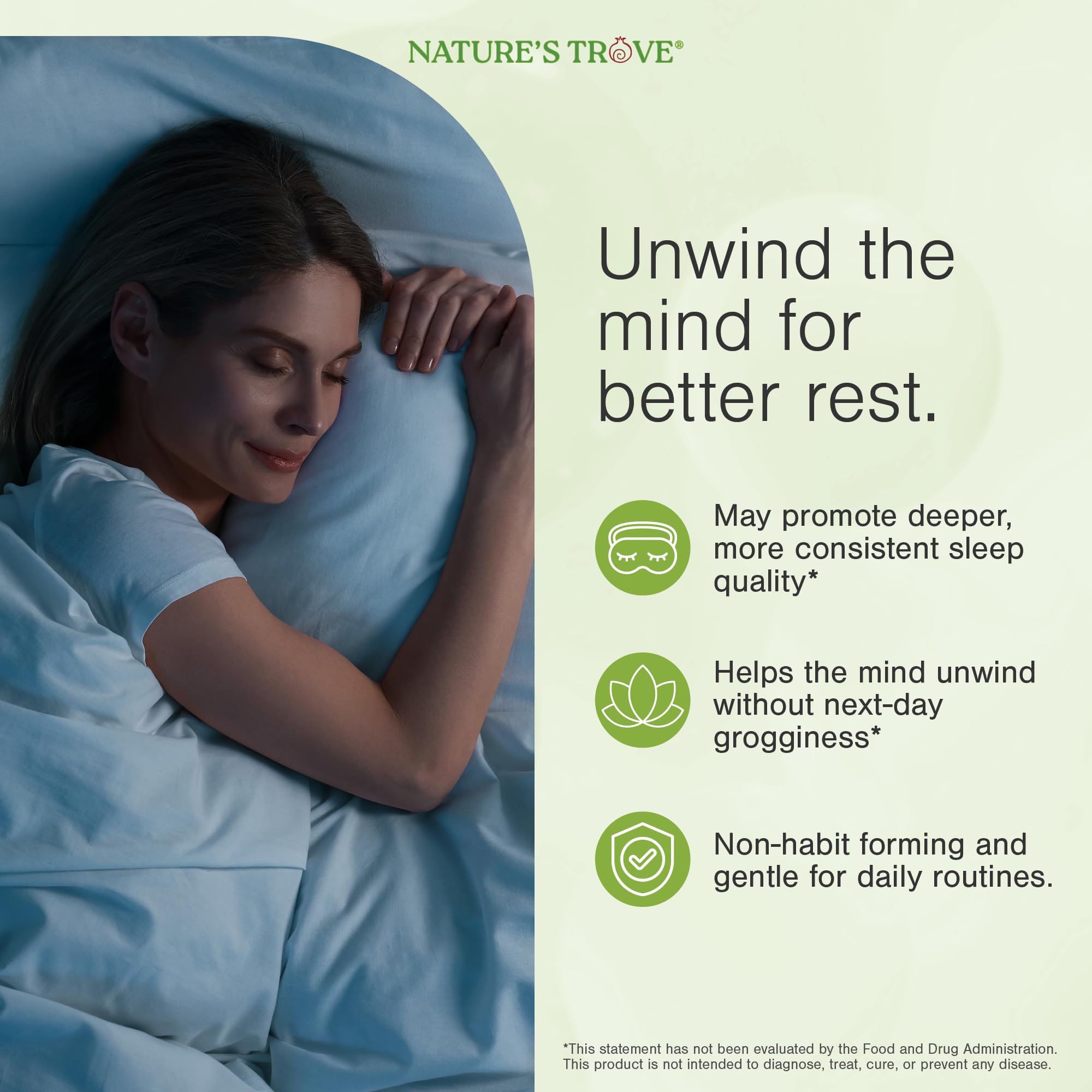 Nature's Trove cápsula en mano lista para consumo diario práctico