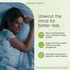 Nature's Trove cápsula en mano lista para consumo diario práctico