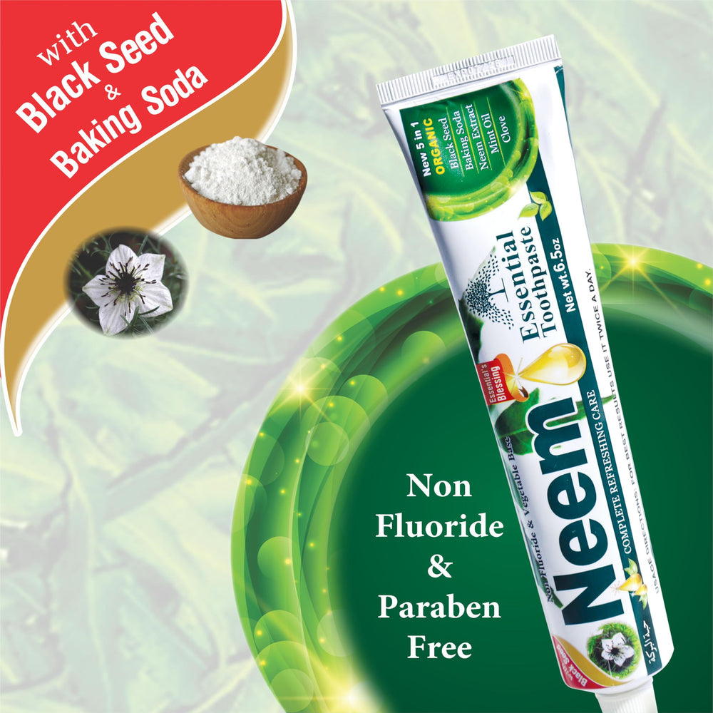 NEEM Essential Toothpaste detalle de la textura cremosa mostrando aplicación suave