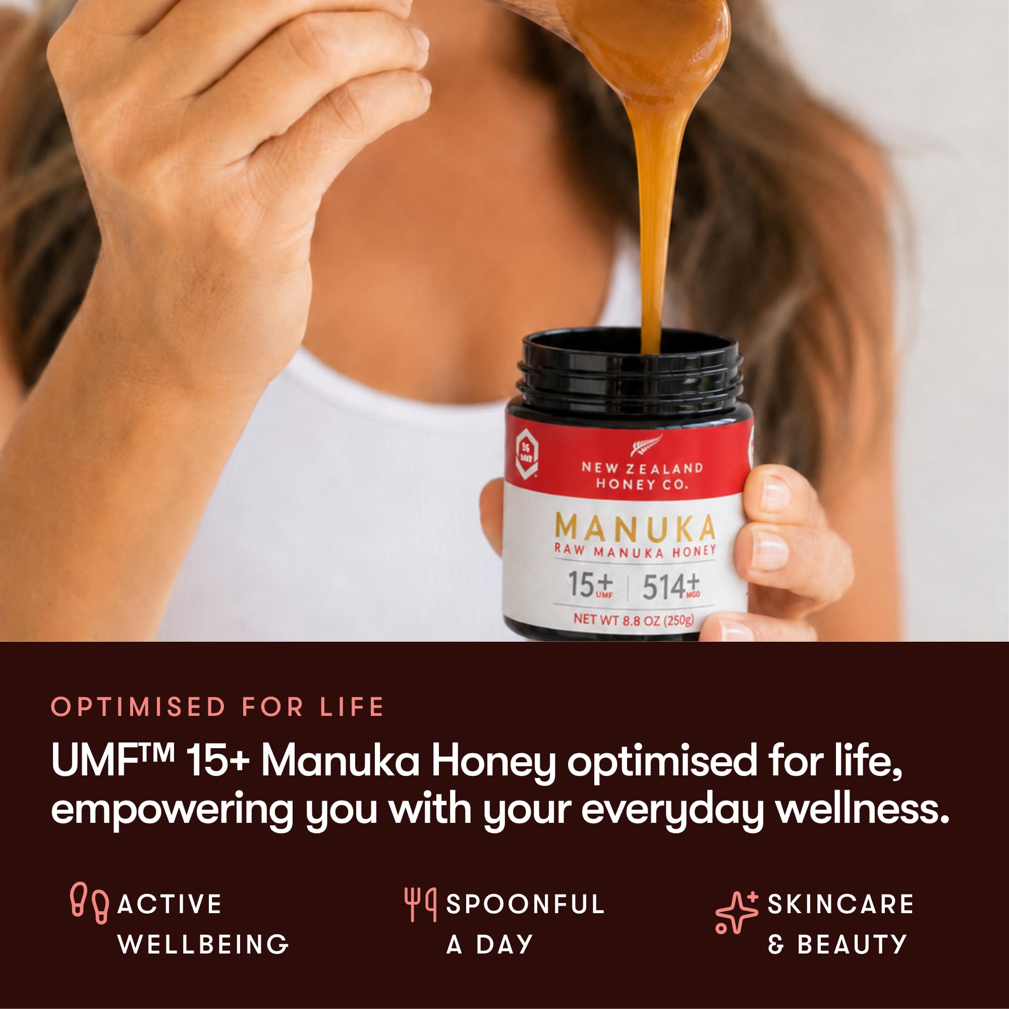 New Zealand Honey Co tarro en mano para comparar tamaño y porciones