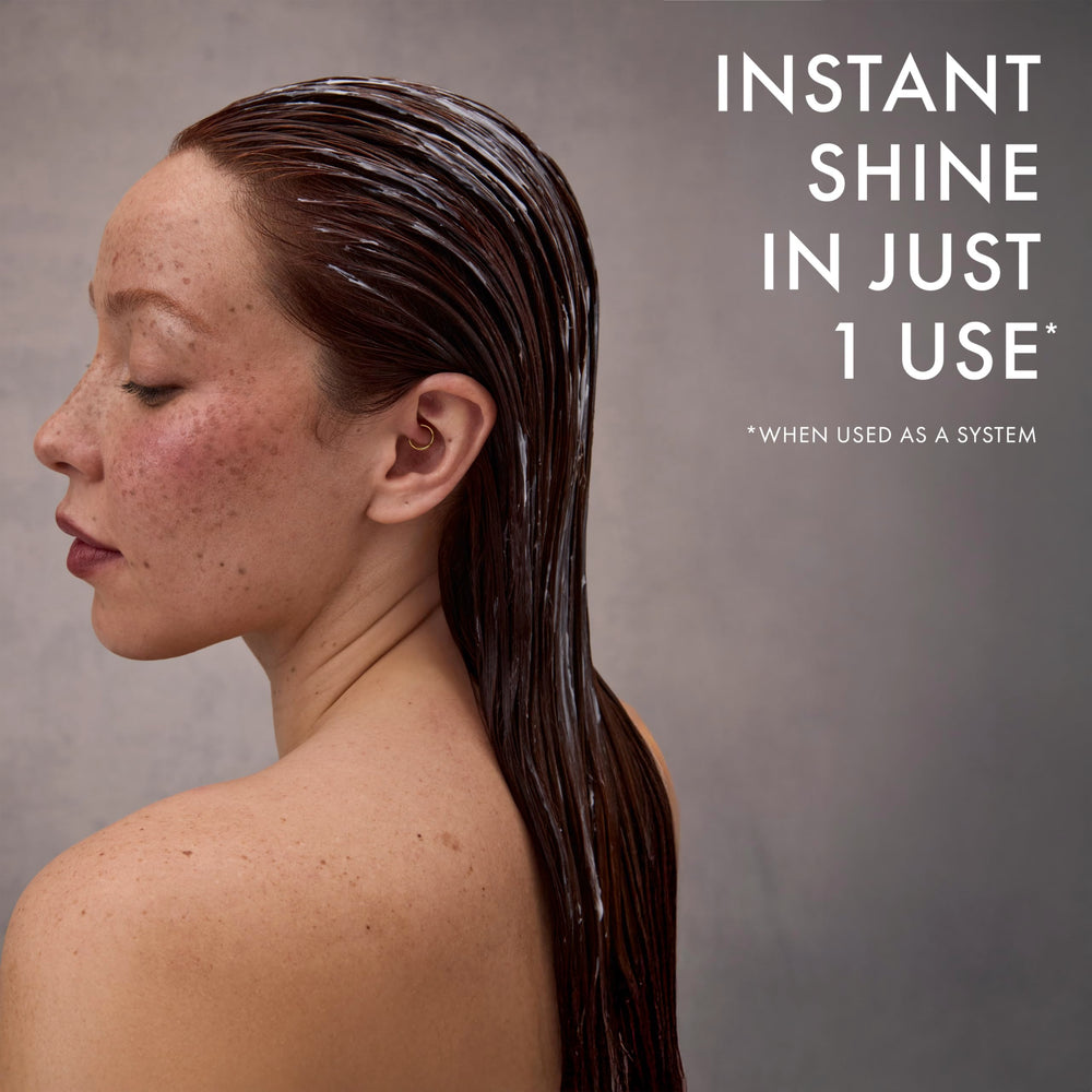 Nexxus cabello brillante tras uso mostrando color más vibrante y reflectante