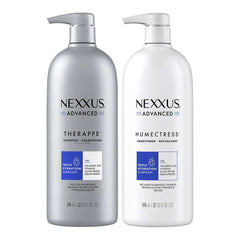 Nexxus textura de espuma en mano que muestra limpieza y nutrición efectiva