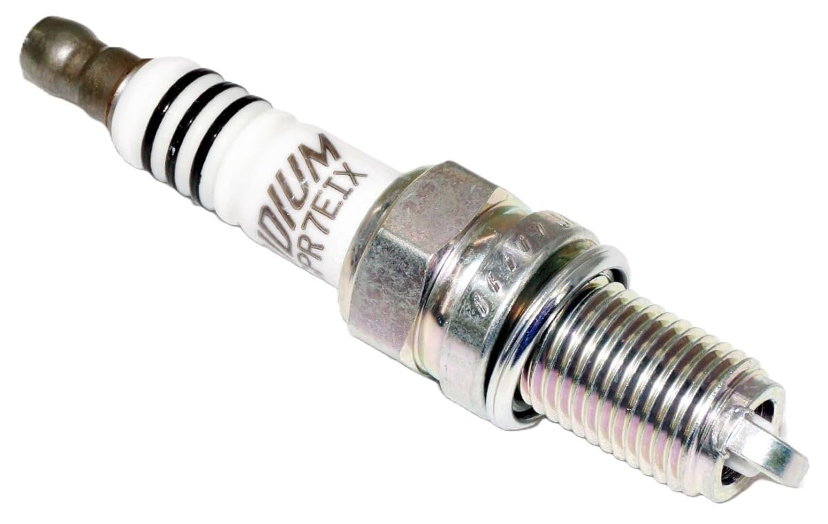 NGK bujía instalada en una Harley Twin Cam demostrando compatibilidad