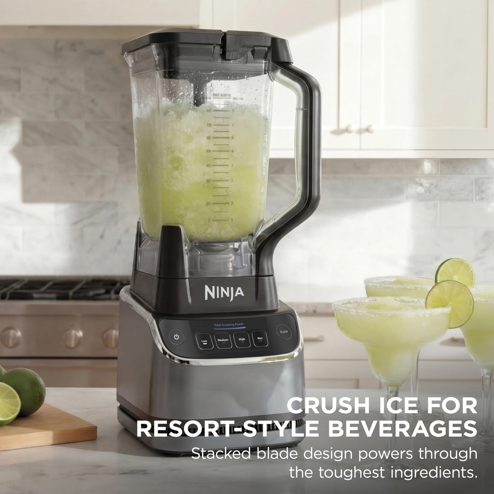 Ninja UltraCrush Pro stacked blade assembly close-up for efficient ingredient breakdown