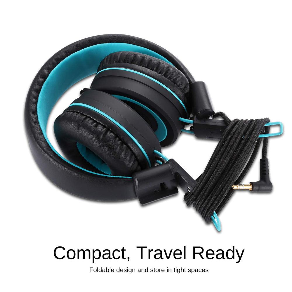 noot products niña usando K11 con tablet, ideal para clases y viajes
