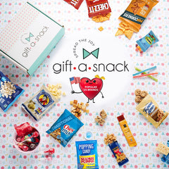 Nut Cravings primer plano de snacks variados mostrando textura y frescura