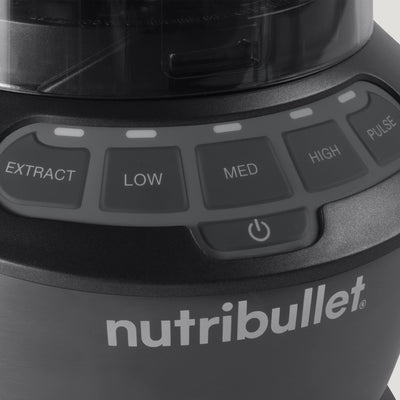 NutriBullet 24oz handled cup highlighting comfortable grip and spill-resistant travel convenience