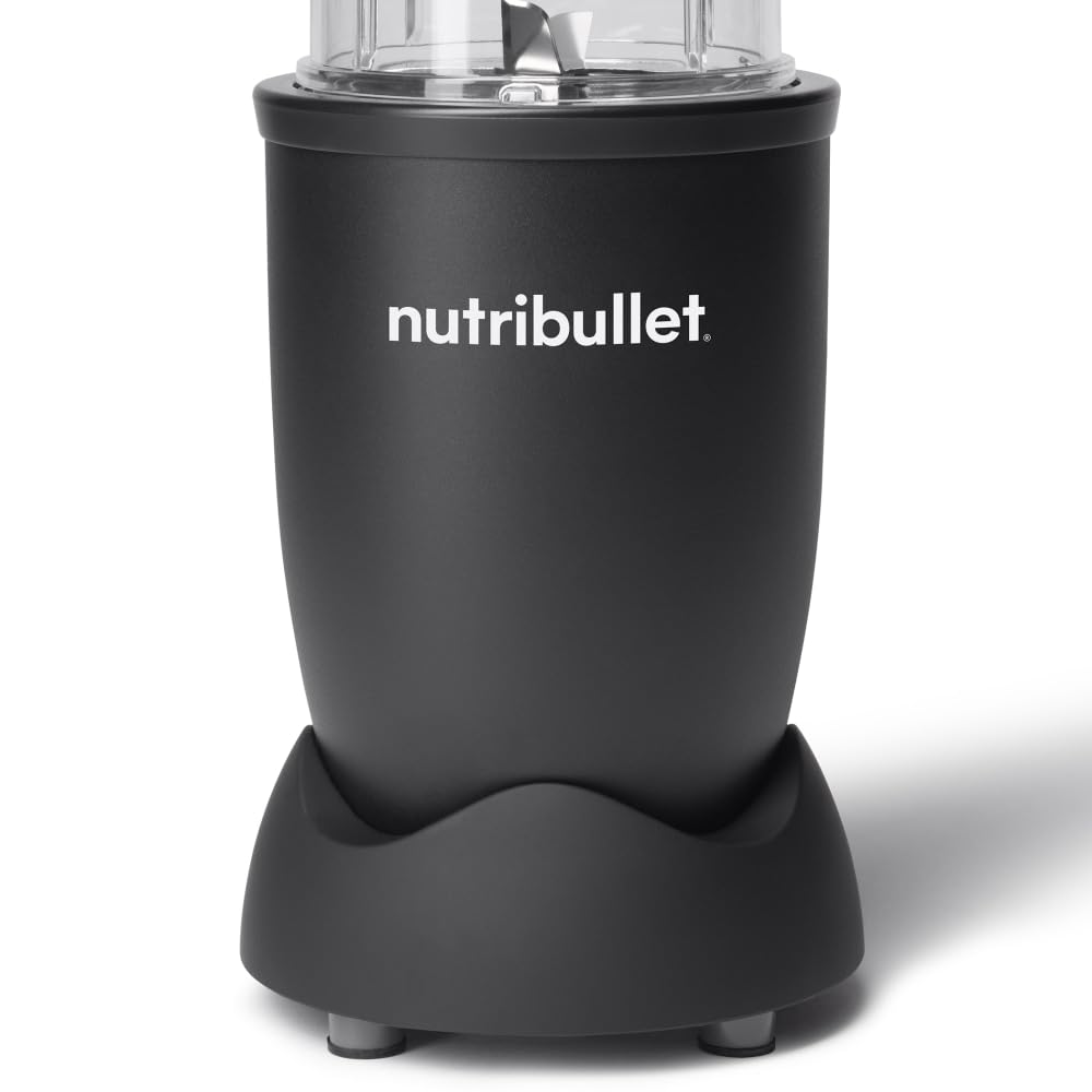 NutriBullet Pro 900 pouring a smoothie highlighting fast, smooth results