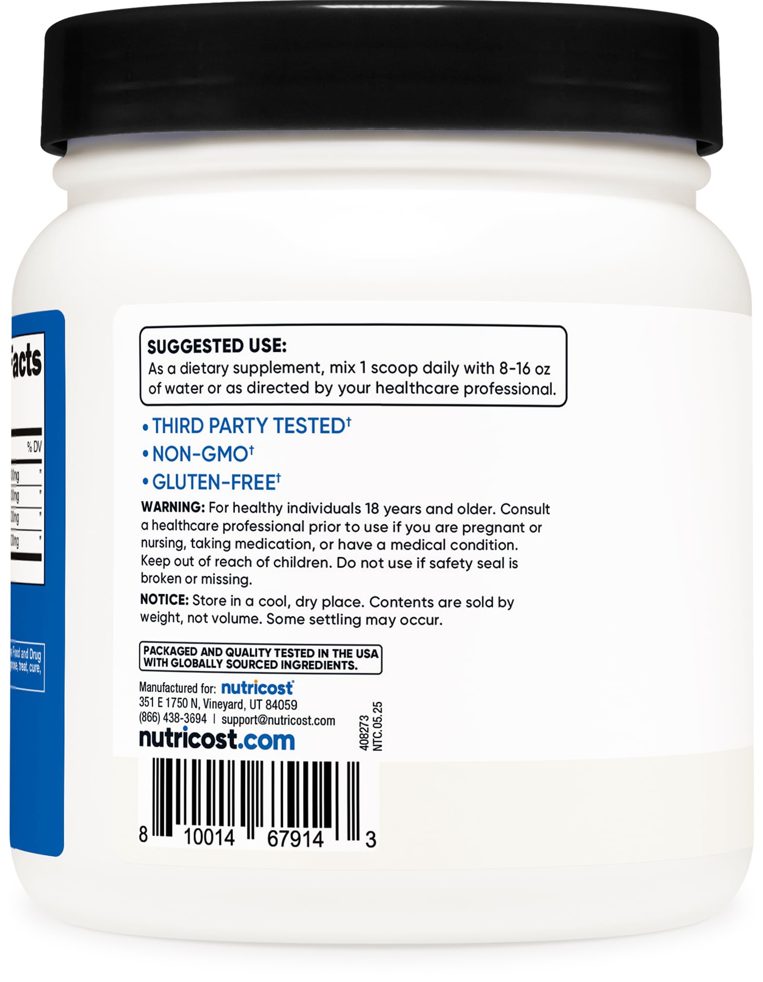 Cucharada de BCAA Nutricost sobre balanza, control preciso de la dosis