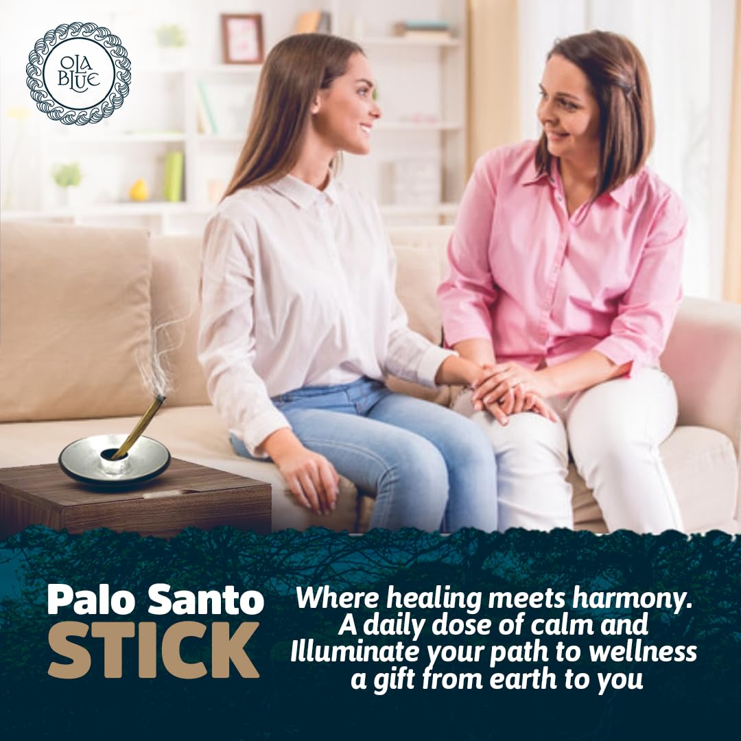 OLA BLUE persona usando Palo Santo en meditación ofreciendo concentración