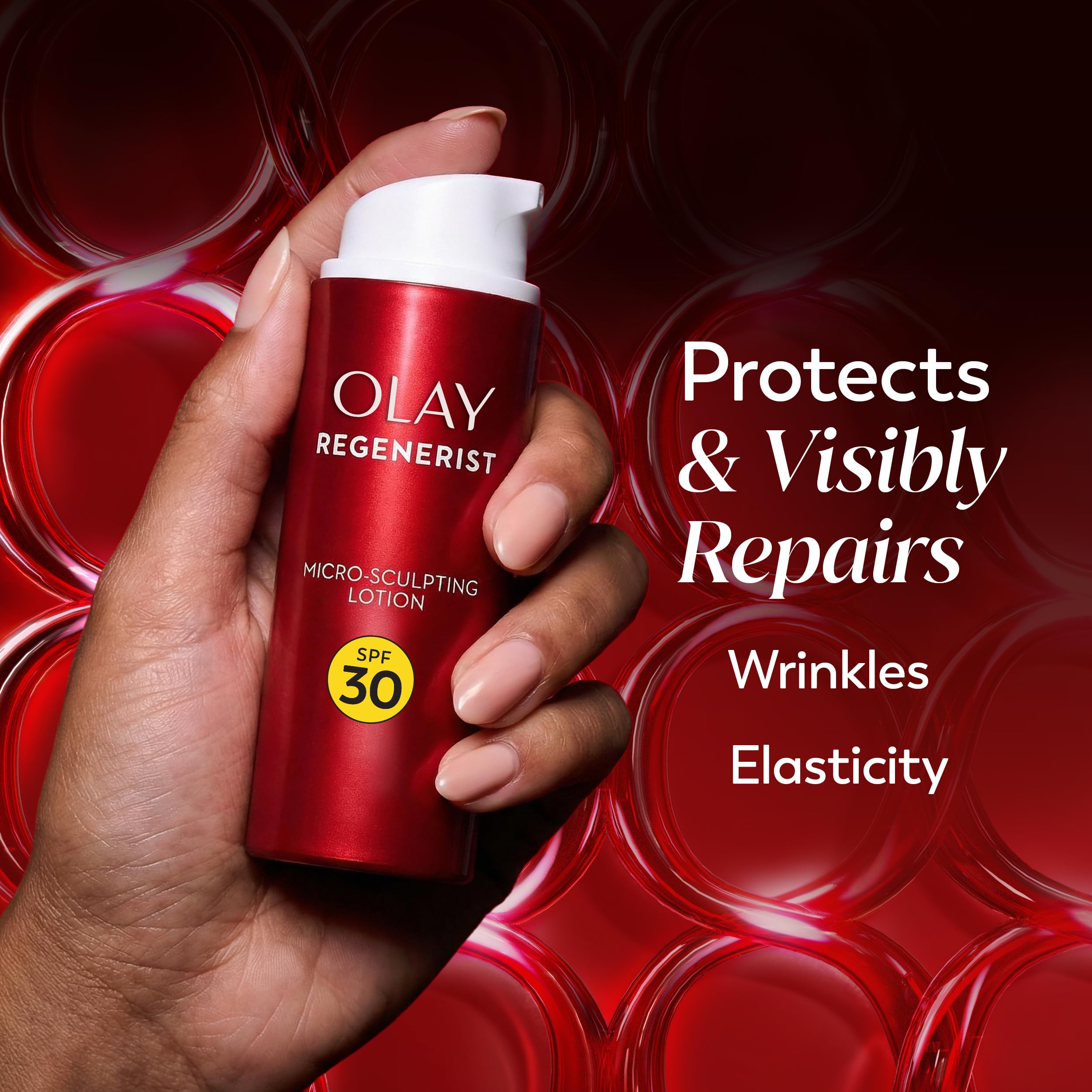 Olay textura cremosa en primer plano para hidratación ligera efectiva