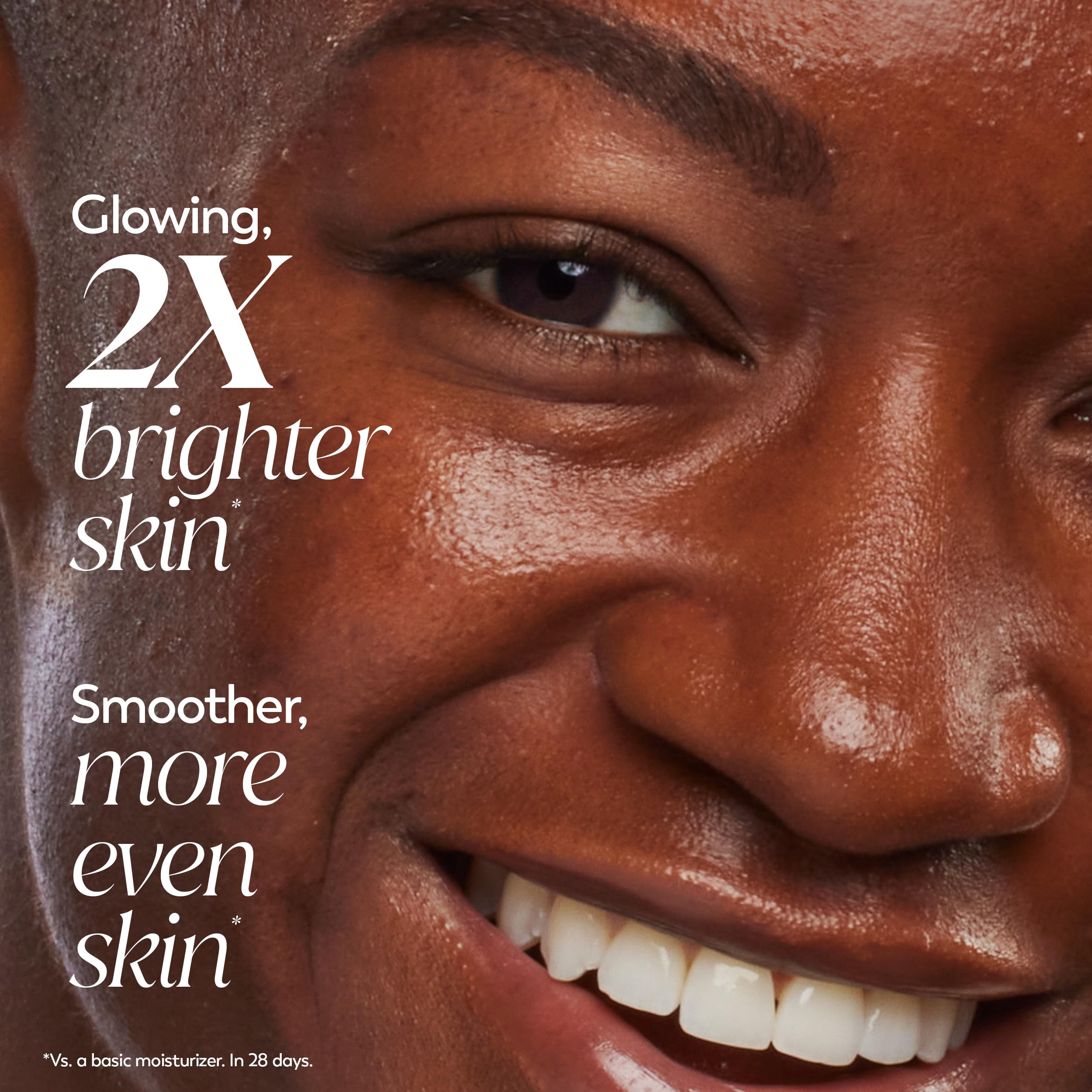 Olay uso: aplicar crema en la mano para una absorción no grasa