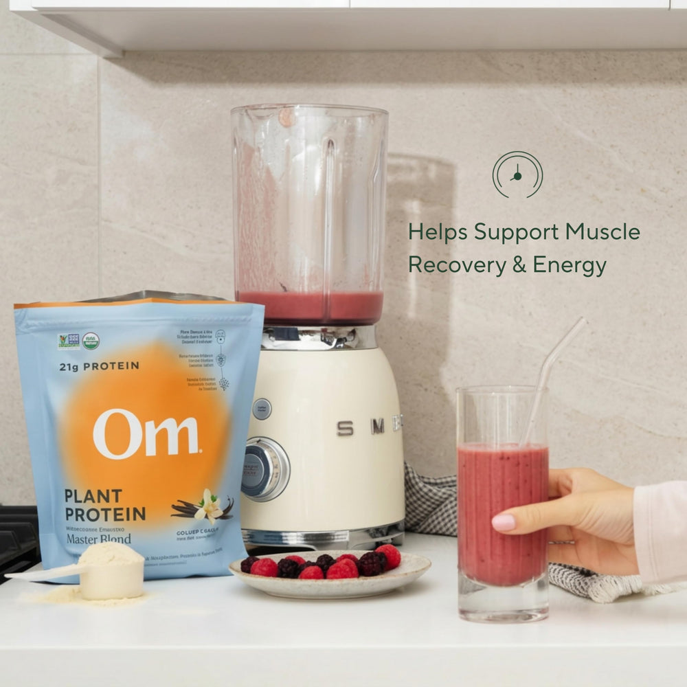 OM MUSHROOM SUPERFOOD cuchara con porción para medir 21 g de proteína por servicio