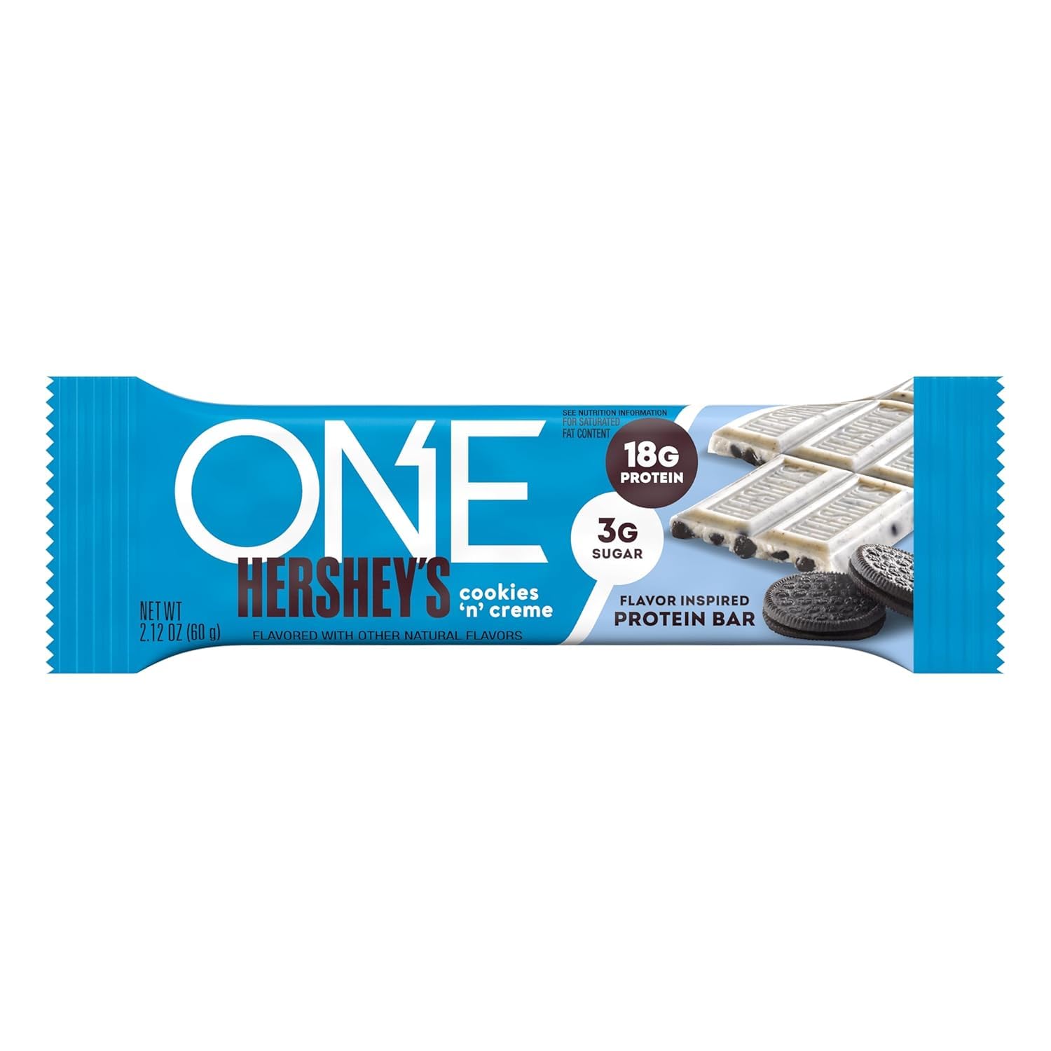 ONE Hershey's barra en mano para apreciar tamaño y porción práctica