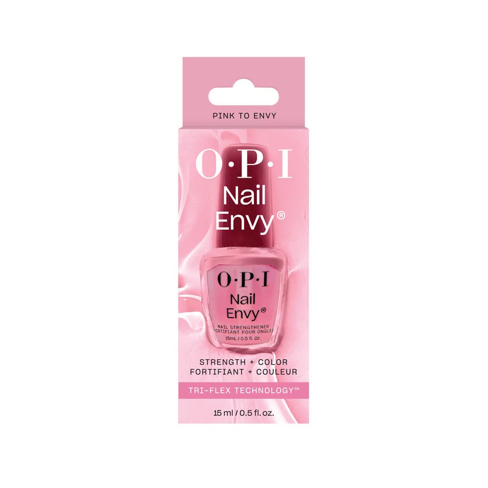 OPI Nail Envy en ambiente lifestyle sobre tocador sugiriendo rutina diaria