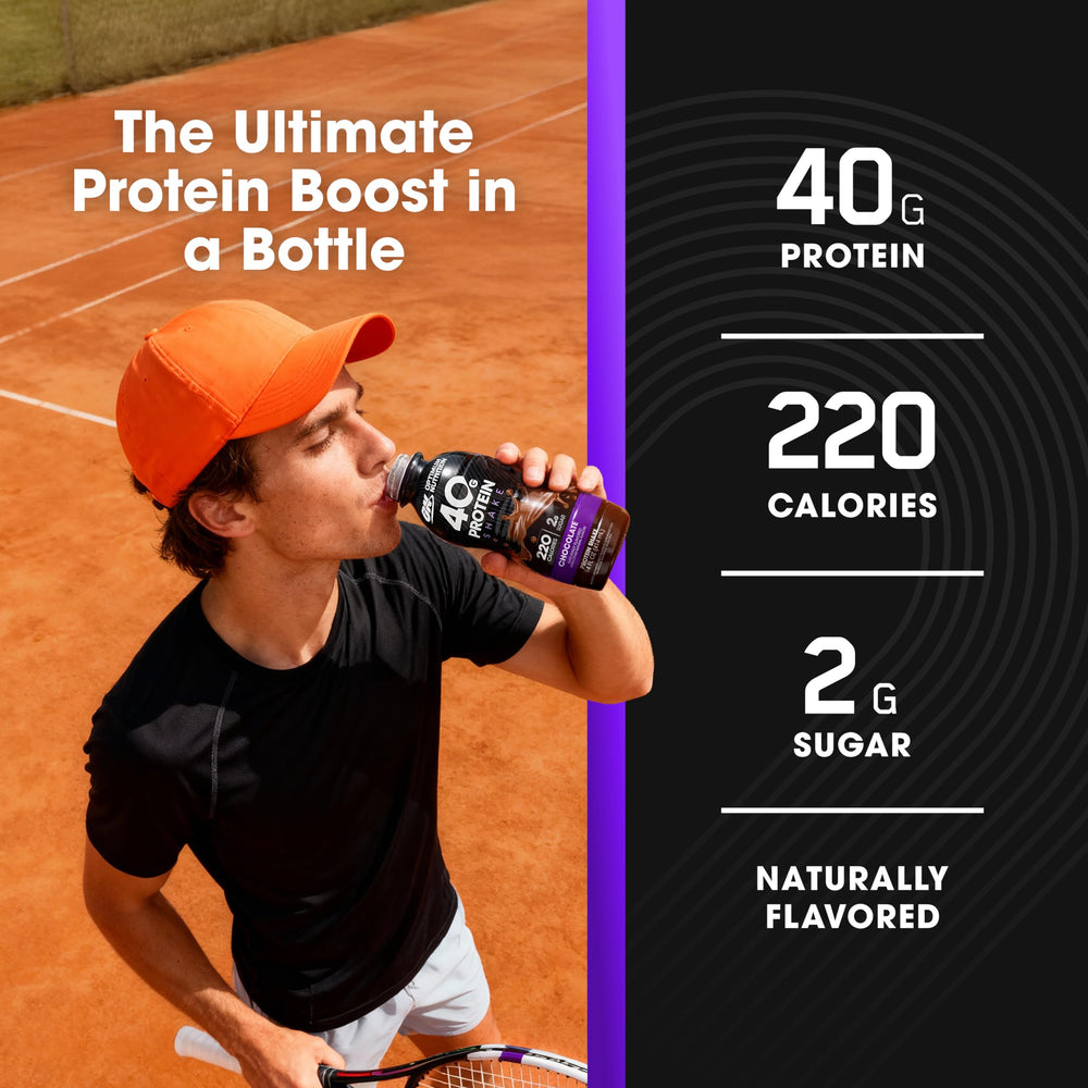 Optimum Nutrition botella en mano demostrando portabilidad y uso inmediato