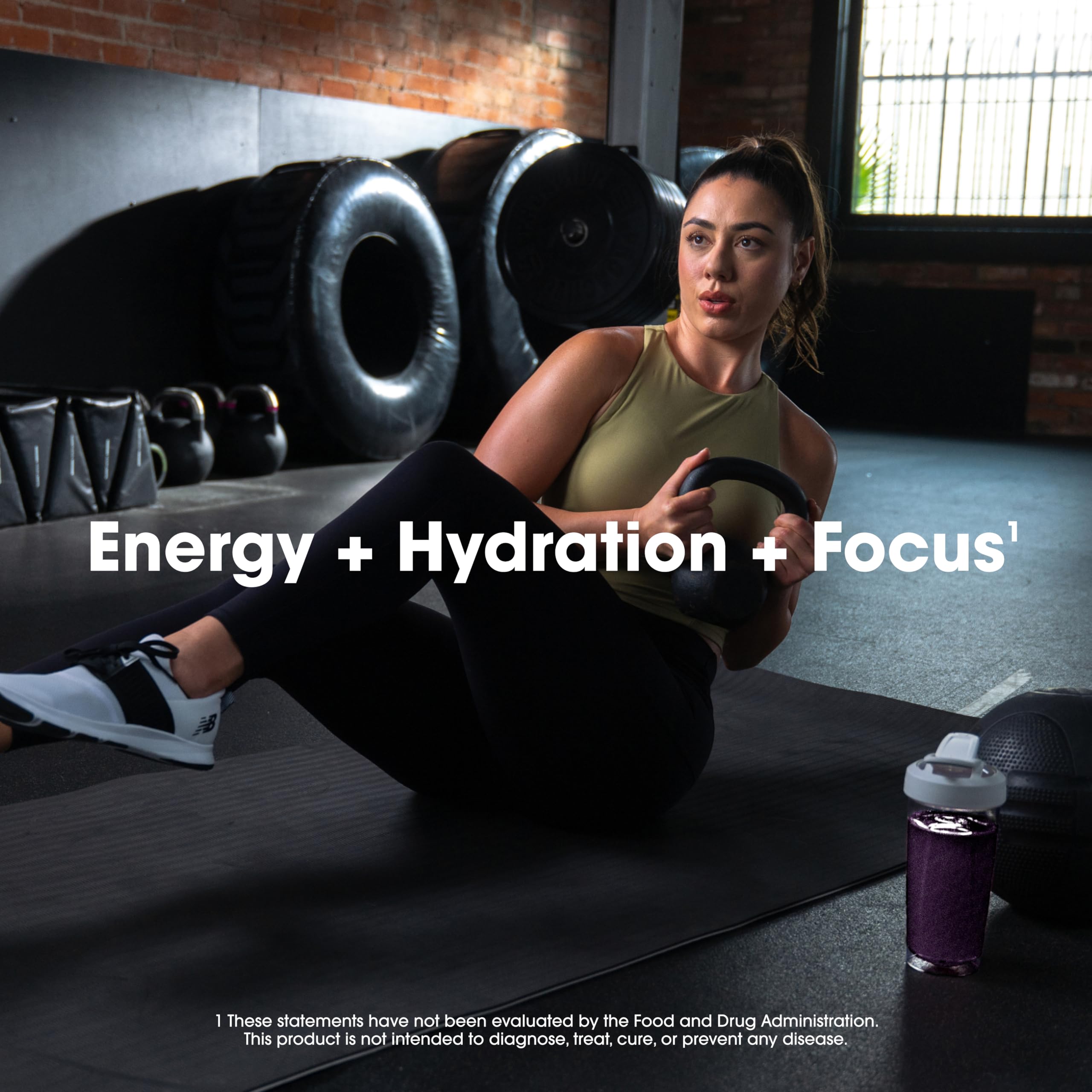 Optimum Nutrition escala comparativa con manzana para visualizar tamaño