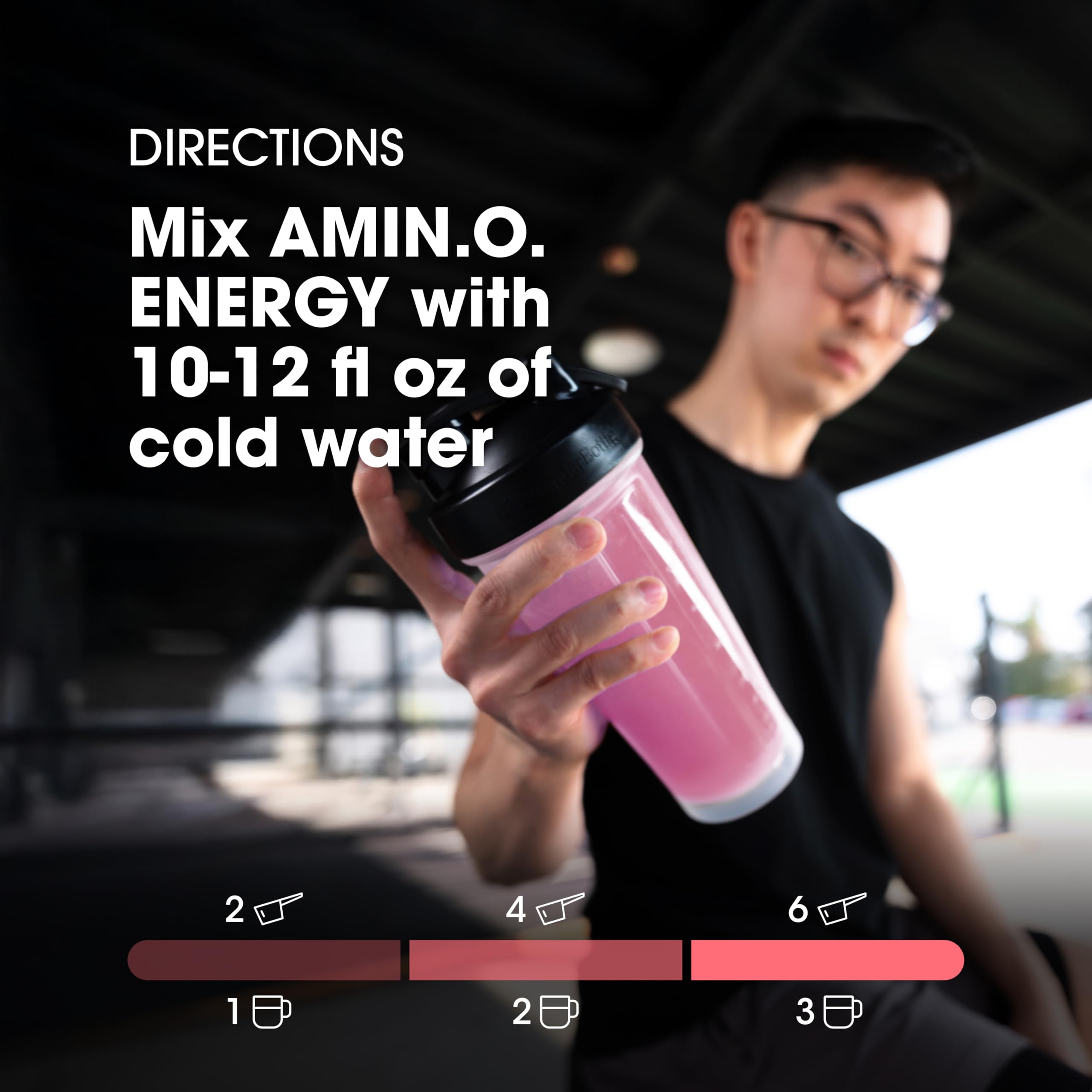 Optimum Nutrition envase al lado de una regla que muestra tamaño y 30 servicios