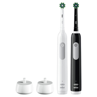 Oral-B bristles detail showing new versus worn heads to emphasize timely replacement