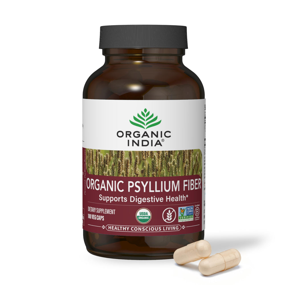 ORGANIC INDIA estilo de vida con suplemento junto a un desayuno equilibrado