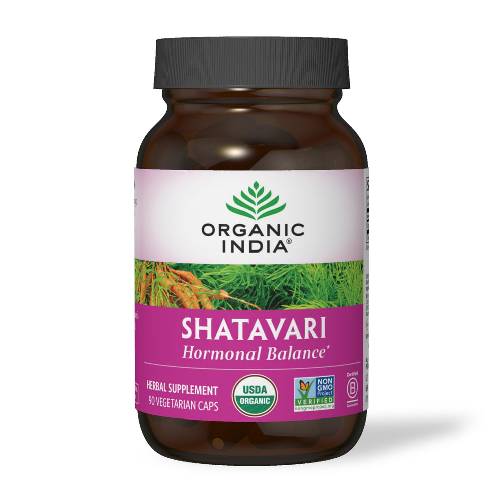 ORGANIC INDIA estilo de vida mujer activa apoyada por el suplemento