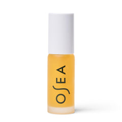 OSEA envase frontal mostrando brillo y diseño, ideal para elegir tu producto