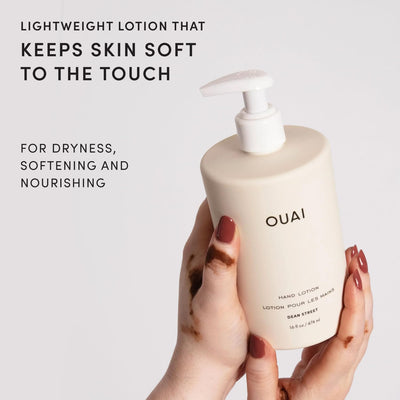OUAI textura cremosa en mano para hidratación rápida