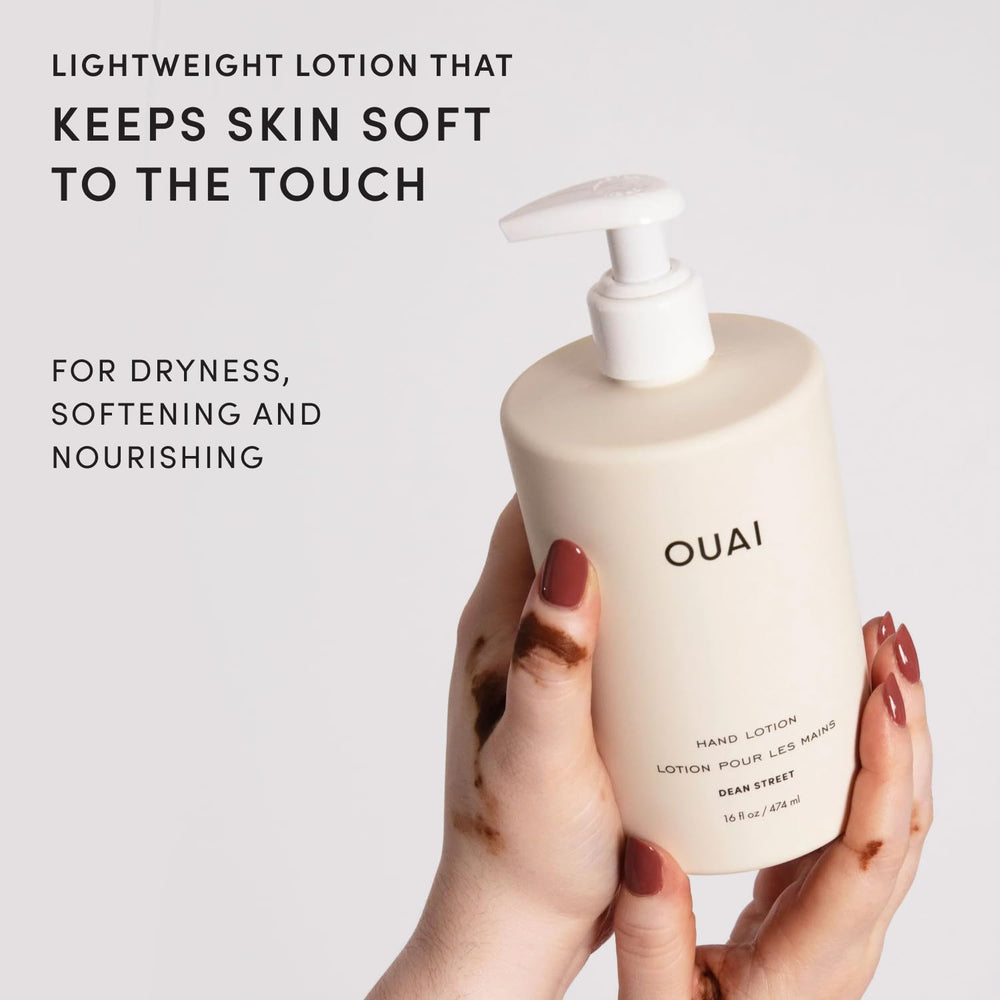 OUAI textura cremosa en mano para hidratación rápida