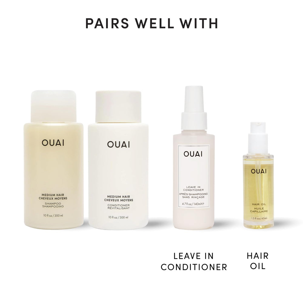OUAI productos dentro de un neceser de viaje listos para salida rápida