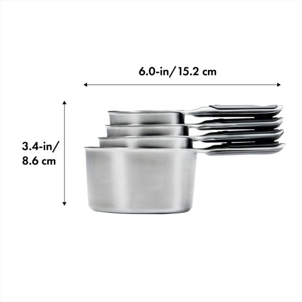 OXO comparación de tamaño con mano, ergonomía y control