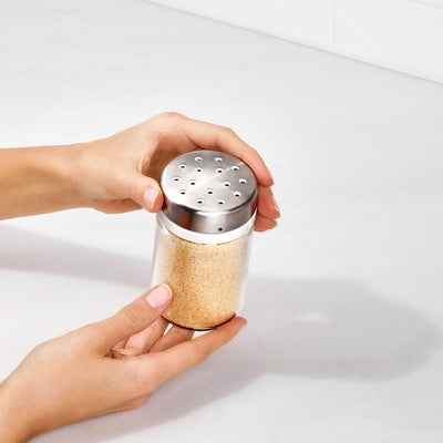 OXO Good Grips comparación en mano para ver tamaño y ergonomía