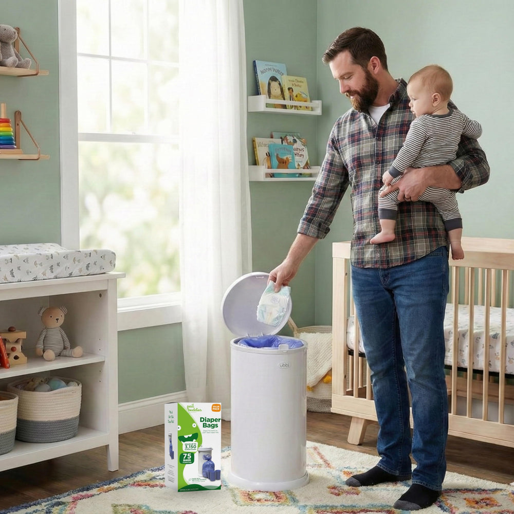 Pail Buddies uso durante cambio de pañal para limpieza rápida