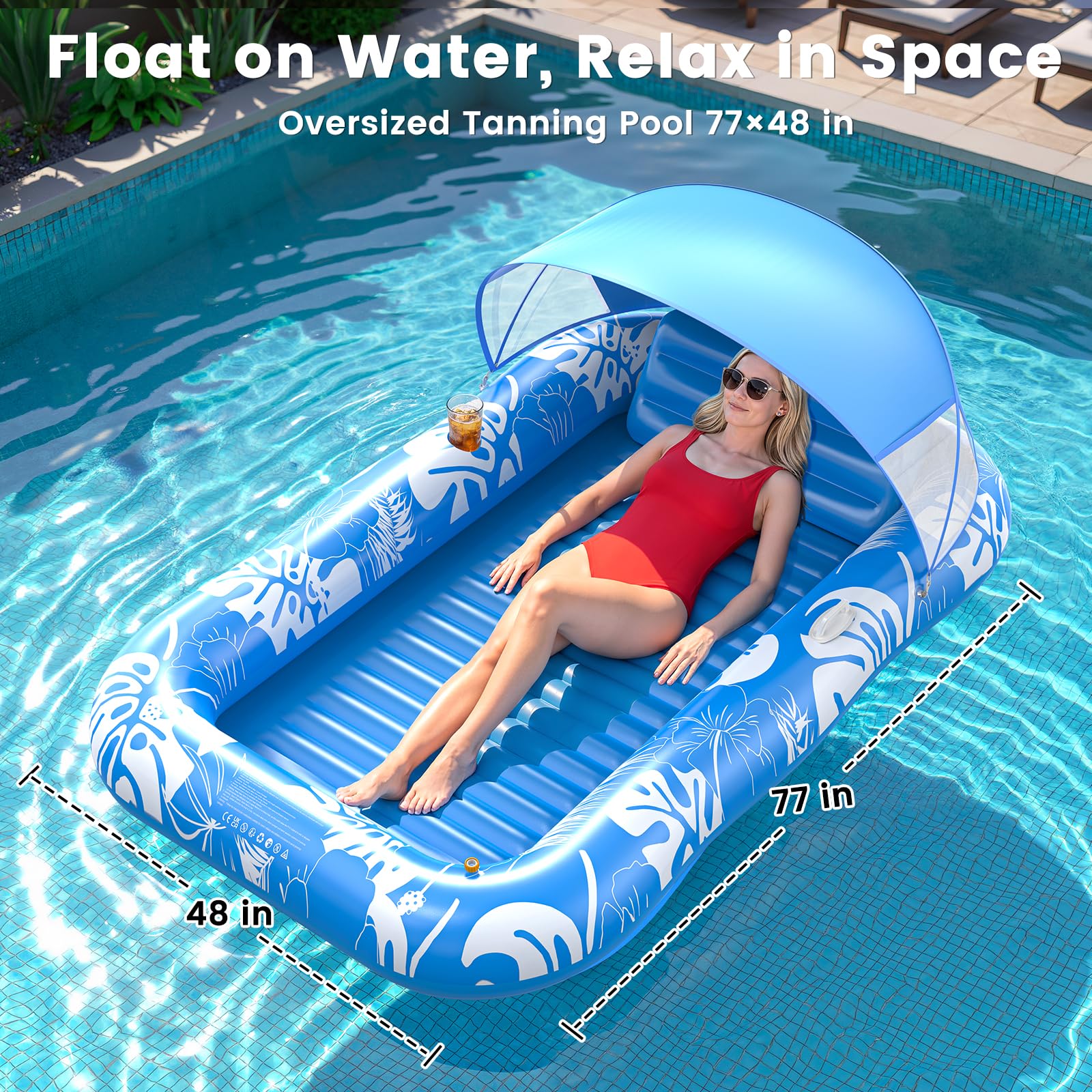 PanAdventure colchoneta en piscina con adulto relajado, experiencia de descanso visible